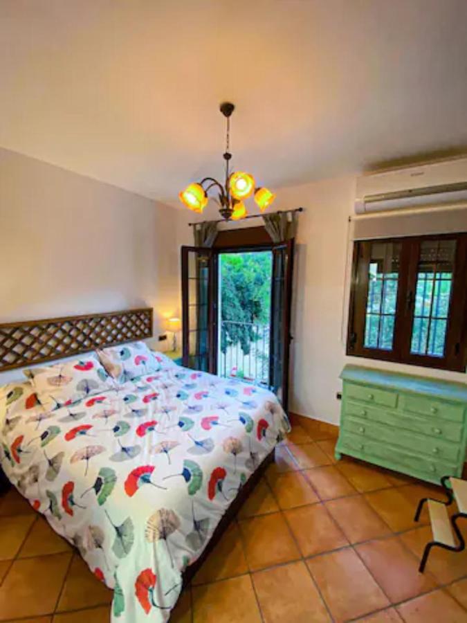 Grazalema - Casita La Calma - Incredible Views, Clima Frio-Calor, Wifi & Private Parking Optional Villa Kültér fotó