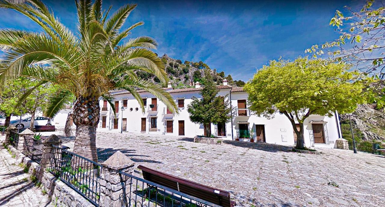 Grazalema - Casita La Calma - Incredible Views, Clima Frio-Calor, Wifi & Private Parking Optional Villa Kültér fotó